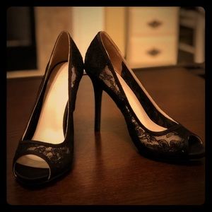 David’s Bridal Black Lace Platform heels